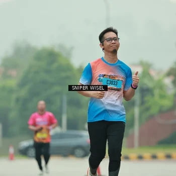 Runner Photo 7040889