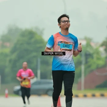 Runner Photo 7040891