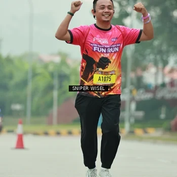 Runner Photo 7040954