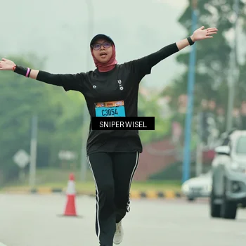 Runner Photo 7040988