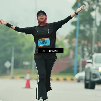Runner Photo 7040989