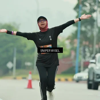 Runner Photo 7040990