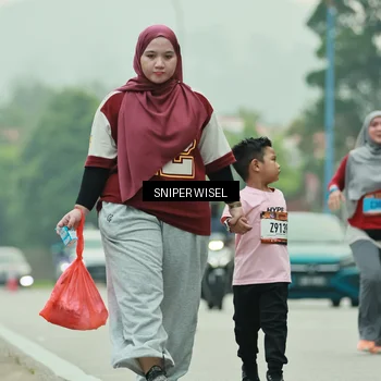 Runner Photo 7041031