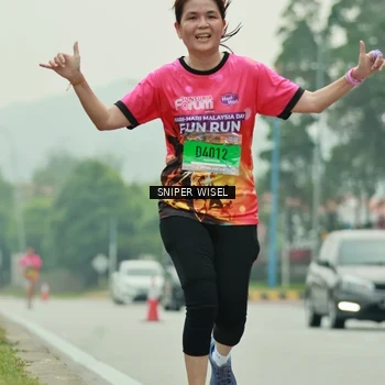Runner Photo 7041090