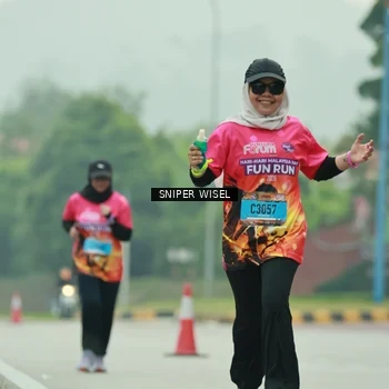 Runner Photo 7041164