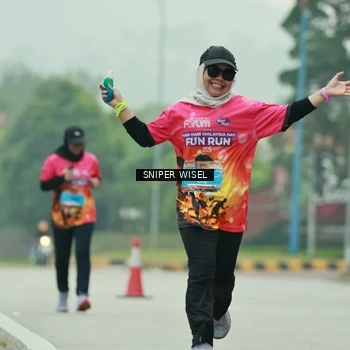 Runner Photo 7041171