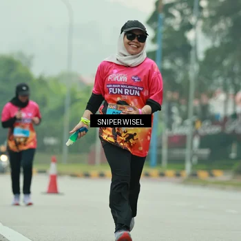 Runner Photo 7041184