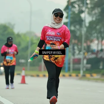 Runner Photo 7041190