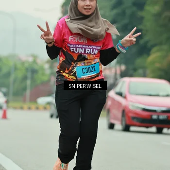 Runner Photo 7041371
