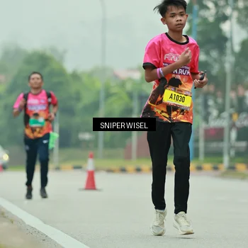 Runner Photo 7041424
