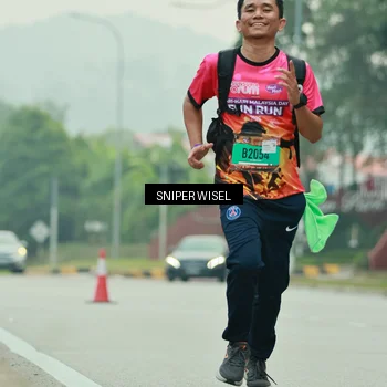 Runner Photo 7041444
