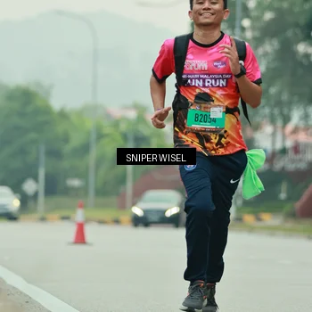 Runner Photo 7041449