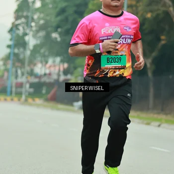 Runner Photo 7041494