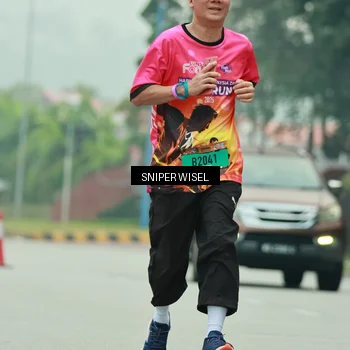 Runner Photo 7041504
