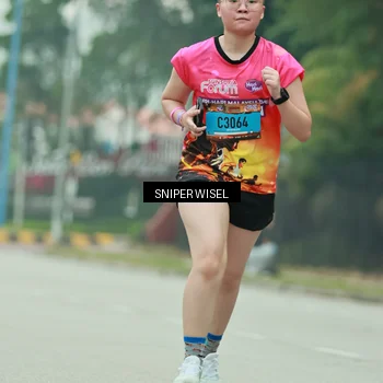Runner Photo 7041536