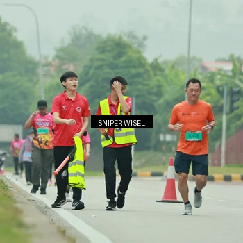 Runner Photo 7041592