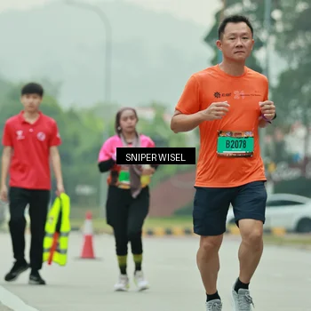 Runner Photo 7041604