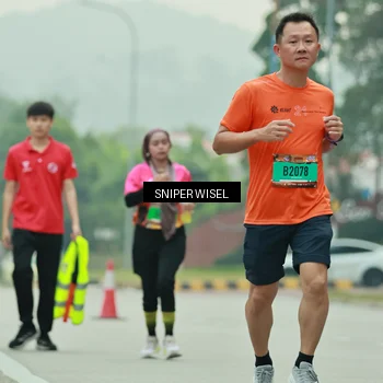 Runner Photo 7041605