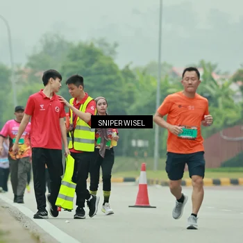 Runner Photo 7041607