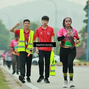 Runner Photo 7041613
