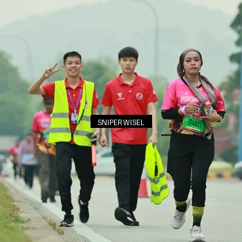 Runner Photo 7041617