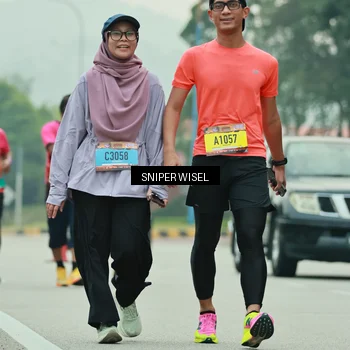 Runner Photo 7041670