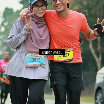 Runner Photo 7041676