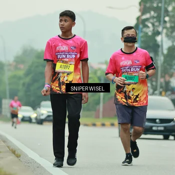 Runner Photo 7041747