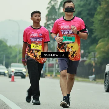 Runner Photo 7041759