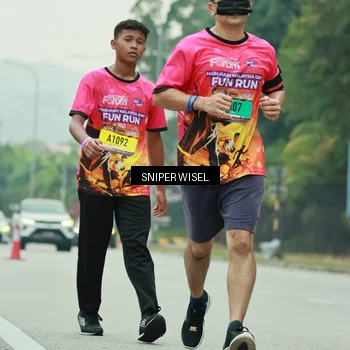 Runner Photo 7041771