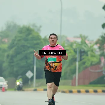 Runner Photo 7041773