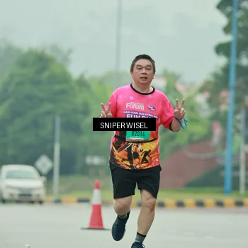 Runner Photo 7041783