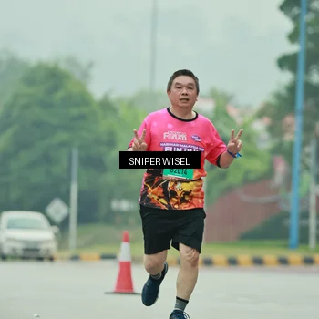 Runner Photo 7041785