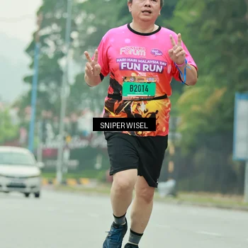 Runner Photo 7041817
