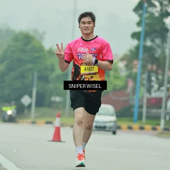 Runner Photo 7041869