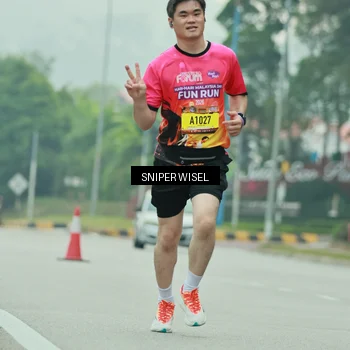 Runner Photo 7041876