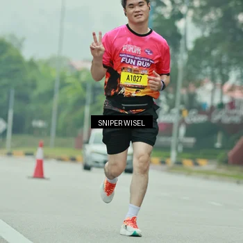 Runner Photo 7041881