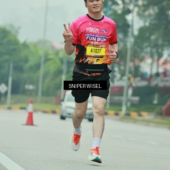 Runner Photo 7041884