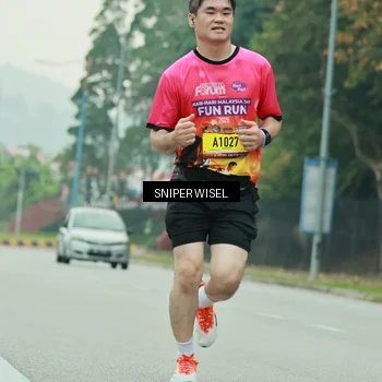 Runner Photo 7041905