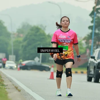 Runner Photo 7041912