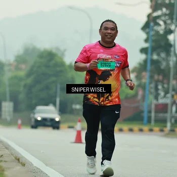 Runner Photo 7041994