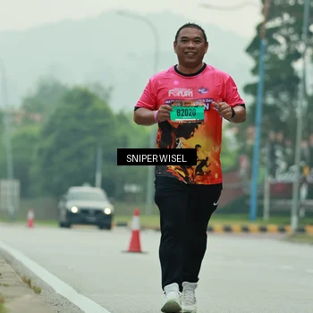 Runner Photo 7042004