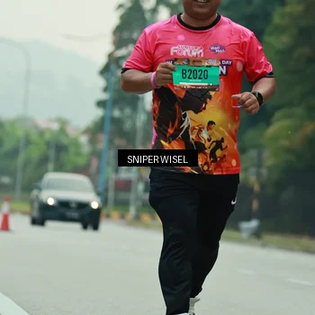 Runner Photo 7042049
