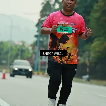 Runner Photo 7042051