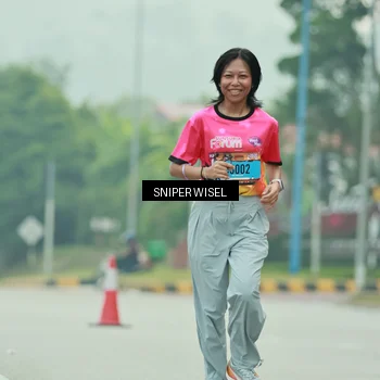 Runner Photo 7042057
