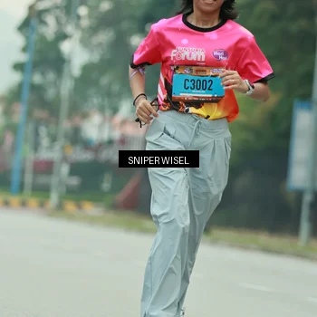 Runner Photo 7042116
