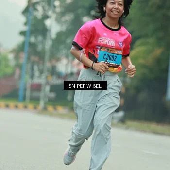 Runner Photo 7042119