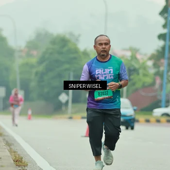 Runner Photo 7042128