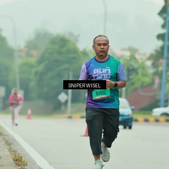 Runner Photo 7042130