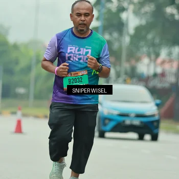 Runner Photo 7042134